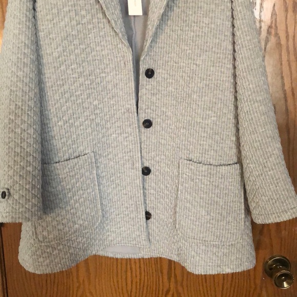 Grey stripped coat. - Picture 3 of 5